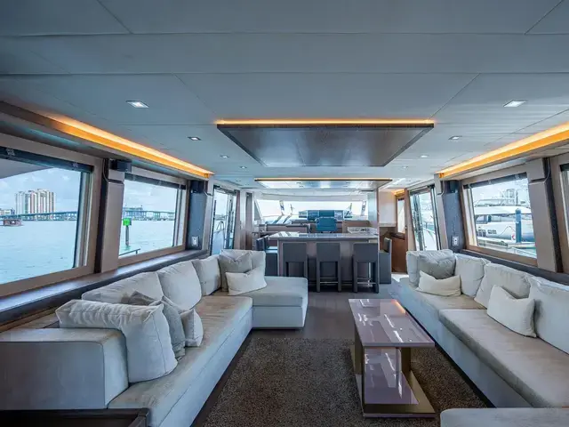 Monte Carlo MCY 80 Flybridge