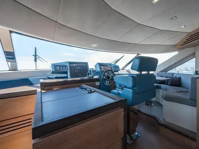 Monte Carlo MCY 80 Flybridge