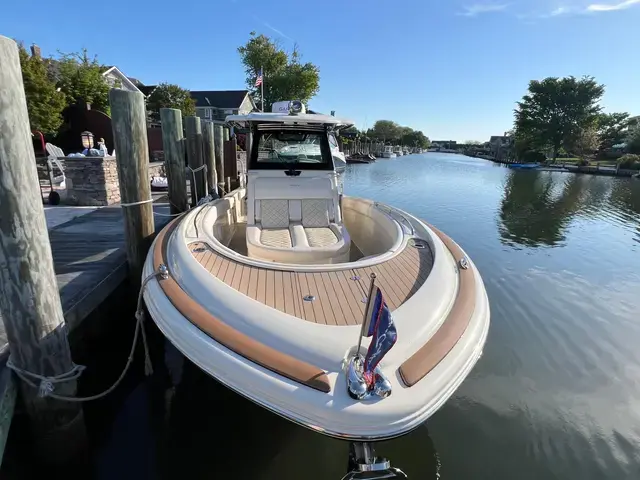 Chris Craft Catalina 30