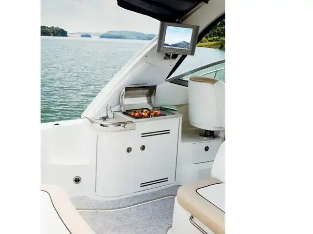 Sea Ray 33