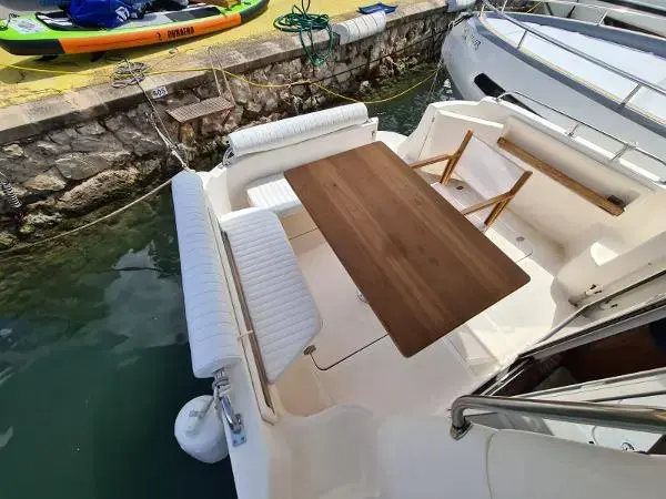 2003 Bimini 840