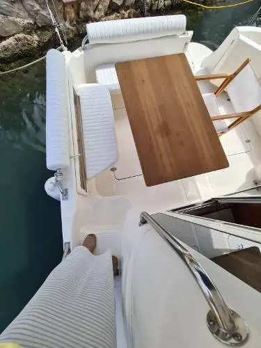 2003 Bimini 840