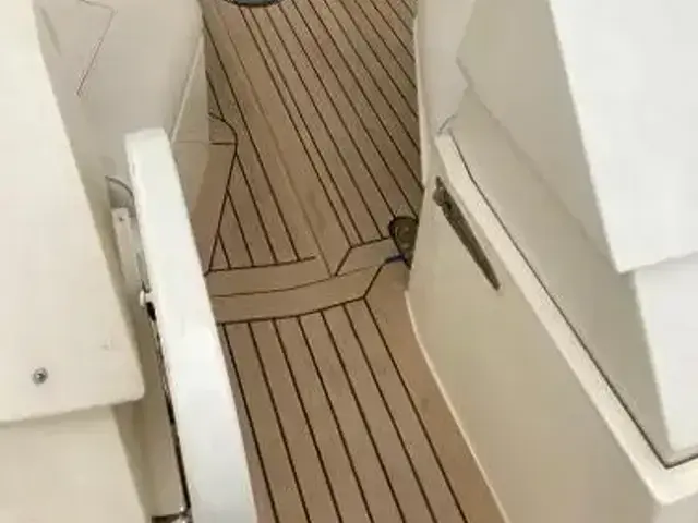 Sunseeker Martinique 38