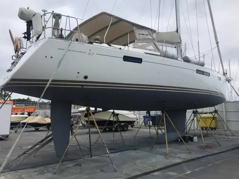 2013 Jeanneau sun odyssey 57