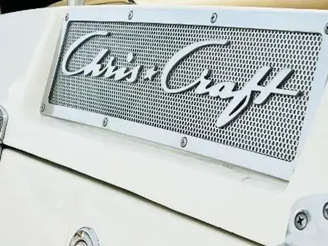 Chris-Craft Launch 25