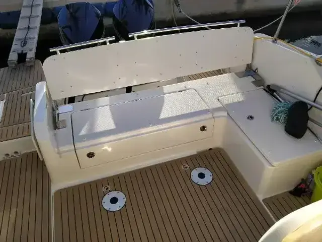 Quicksilver 875 Activ Sundeck