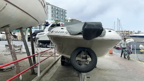 2006 Sea Ray 240 sundeck