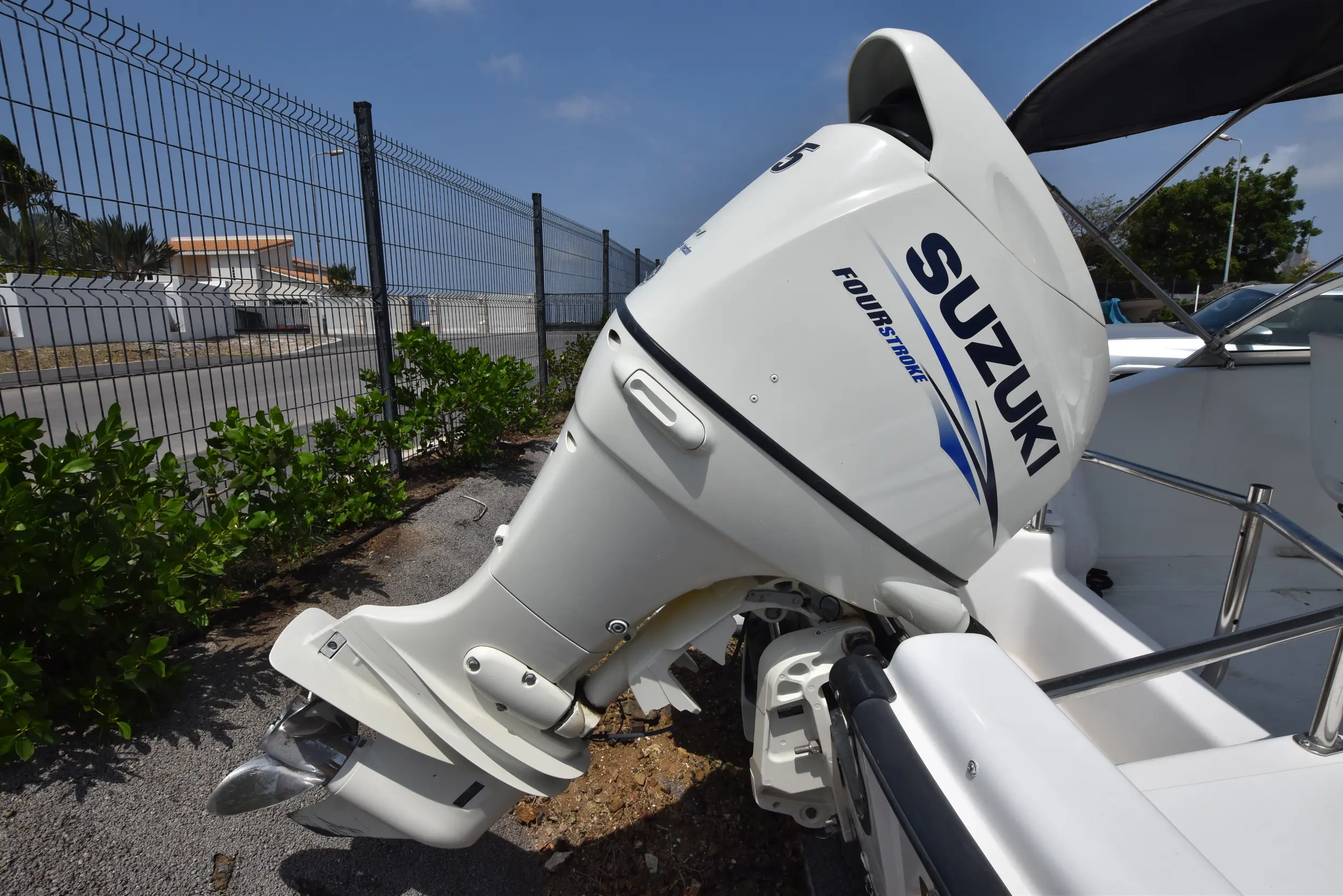 1997 Boston Whaler dauntless 17