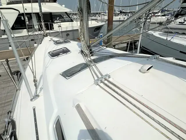 Beneteau Oceanis Clipper 373