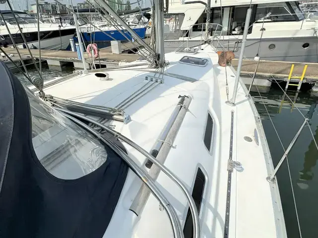 Beneteau Oceanis Clipper 373