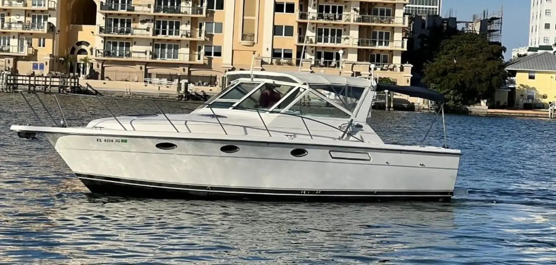 1994 Tiara 31