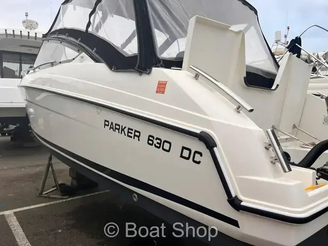 Parker 630 Day Cruiser