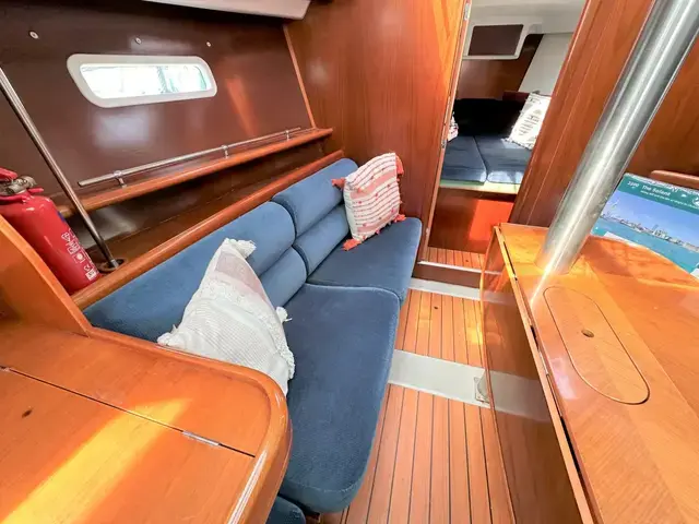 Beneteau Oceanis Clipper 373