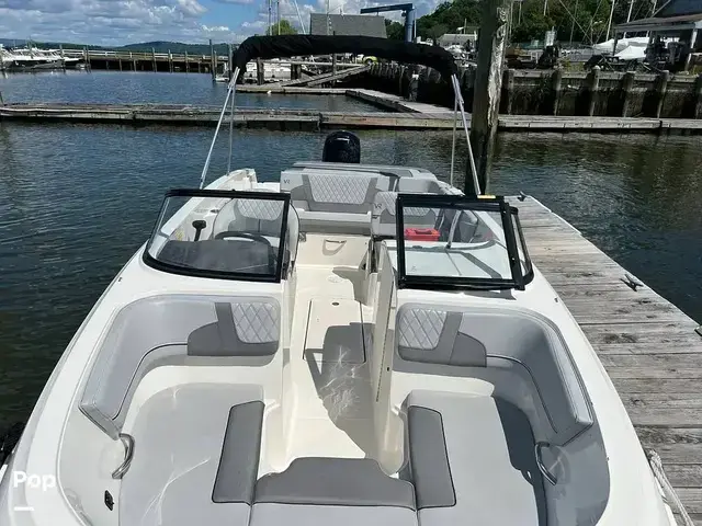 Bayliner Dx2200