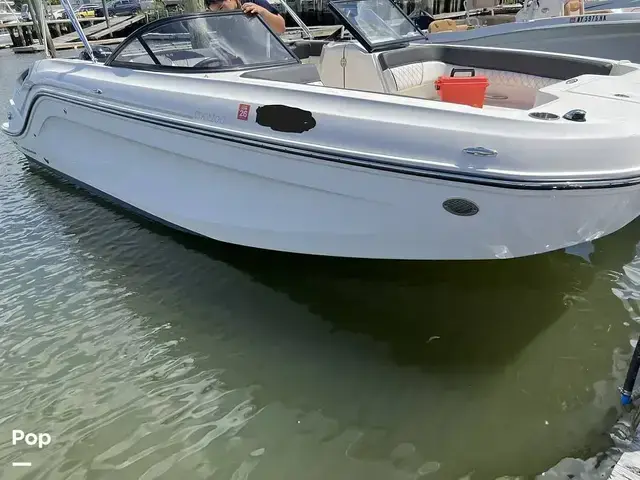 Bayliner DX2200