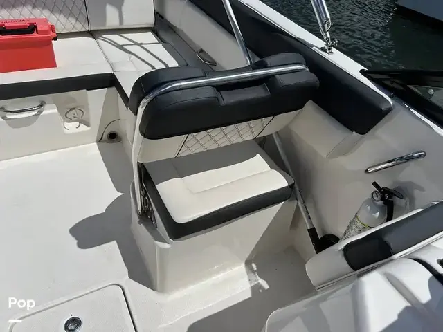 Bayliner DX2200