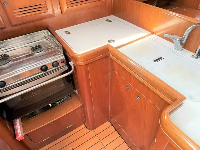 Beneteau Oceanis Clipper 373