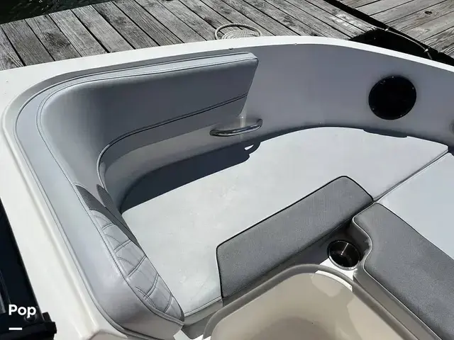 Bayliner Dx2200