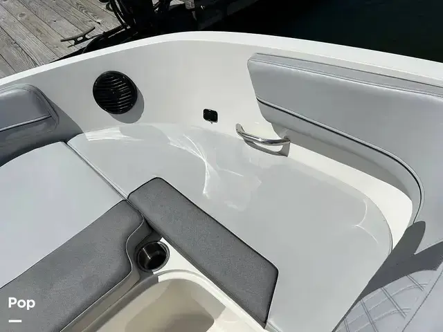 Bayliner Dx2200