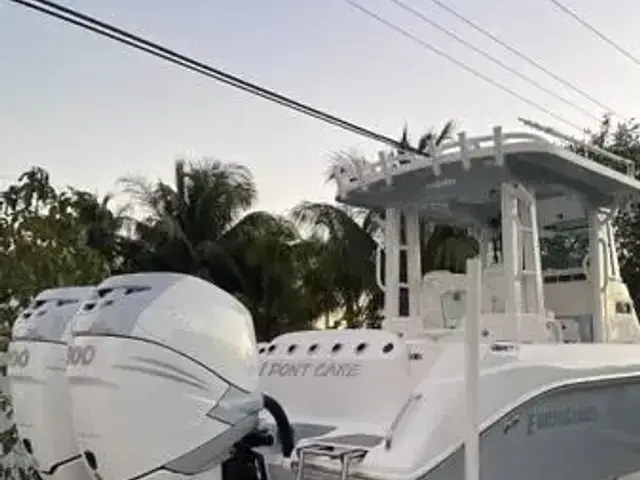 Everglades Boats 290 CC