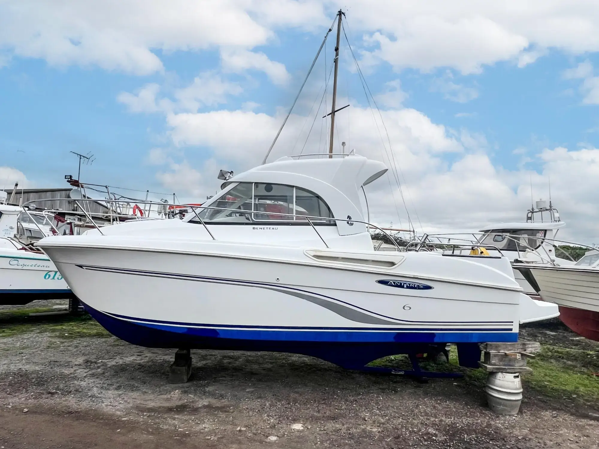 2008 Beneteau antares 6