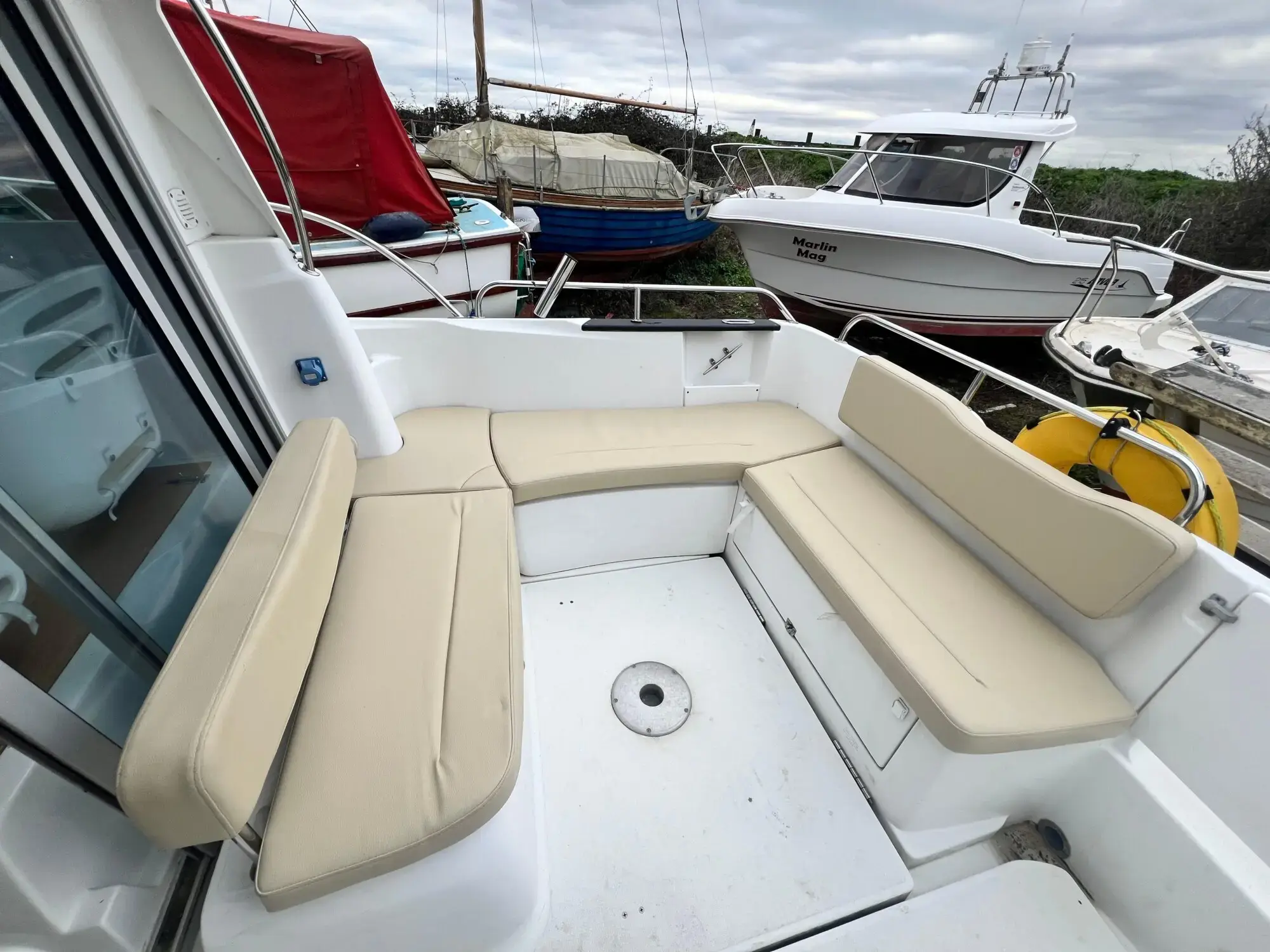 2008 Beneteau antares 6