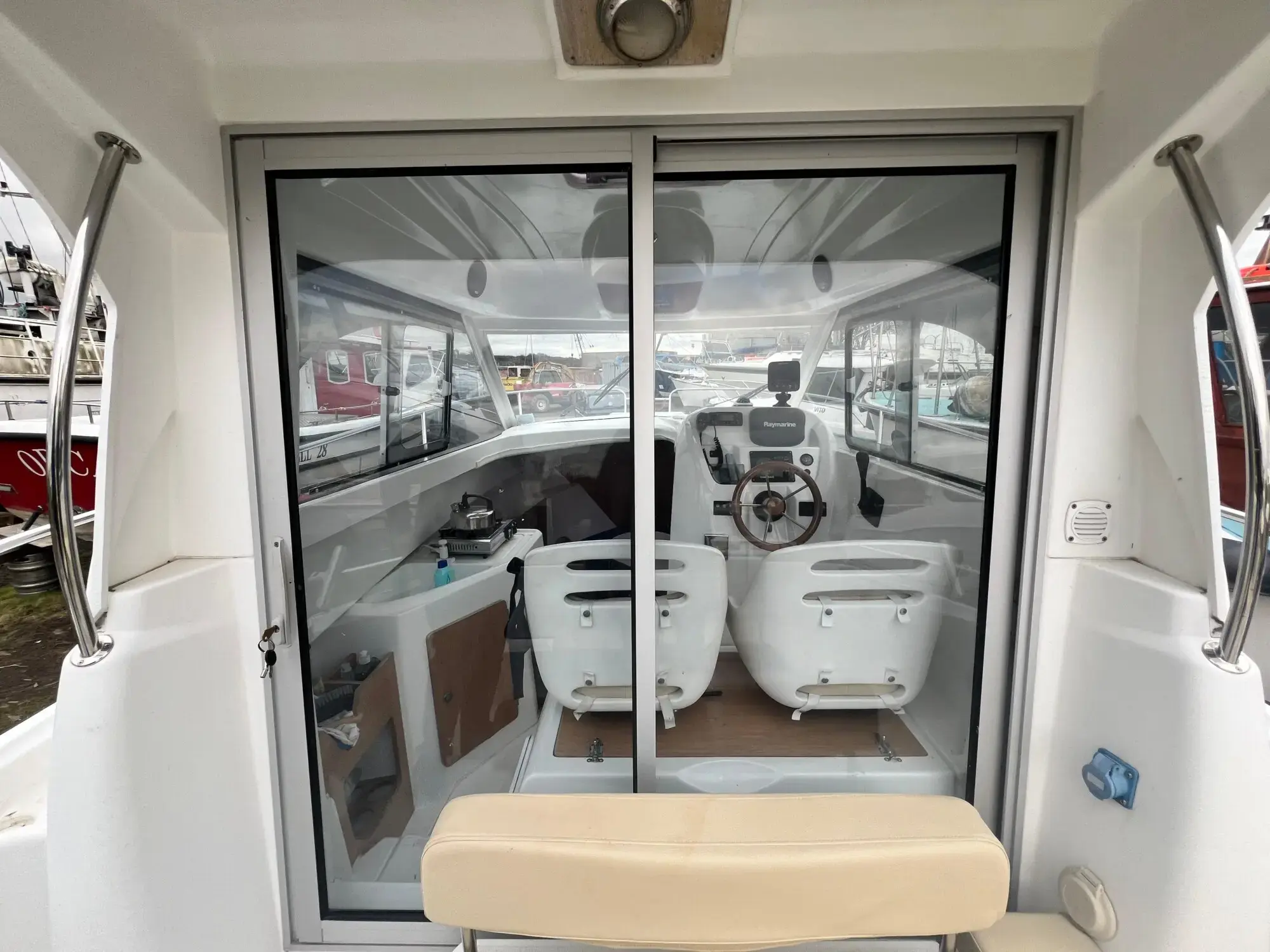 2008 Beneteau antares 6