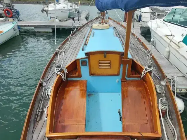 Harrison Butler Sloop 30