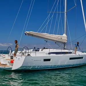 2023 Jeanneau Sun Odyssey 490