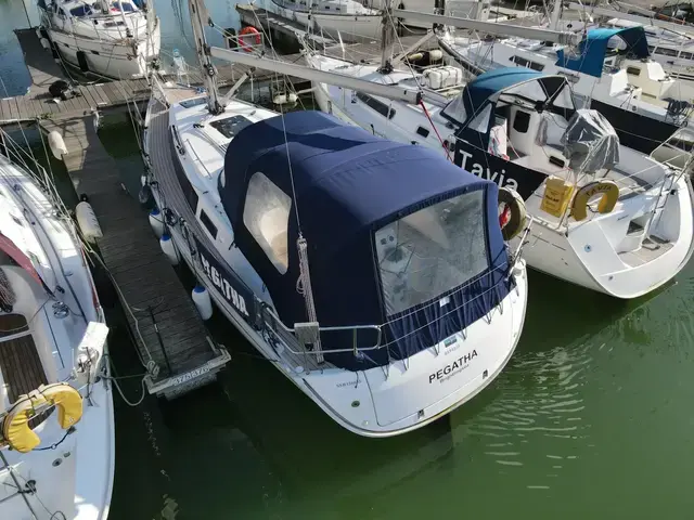 Bavaria 33 Cruiser