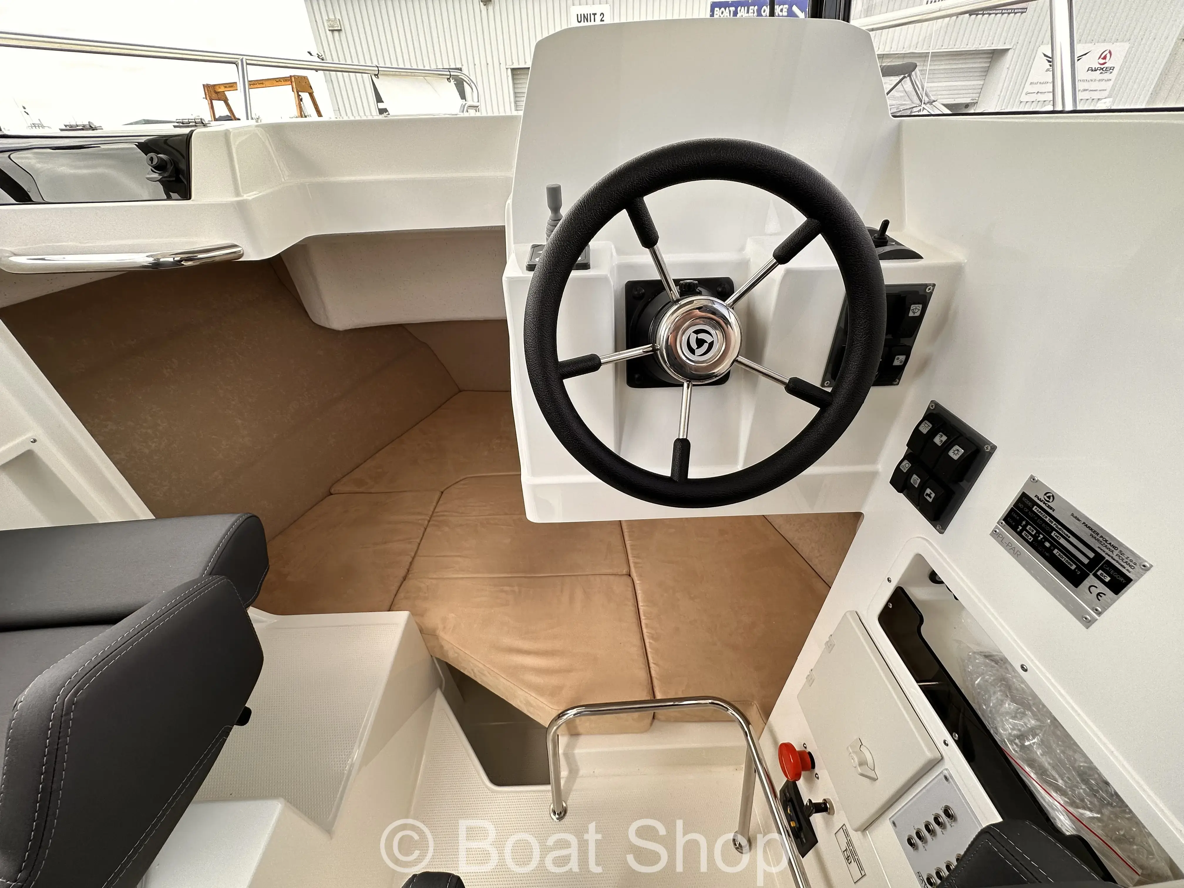 2024 Parker 700 pilothouse