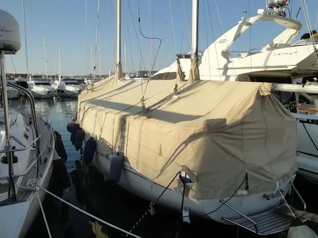 Hallberg-Rassy 42 E