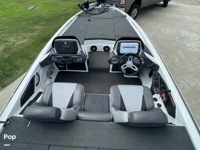 Skeeter Zx 225