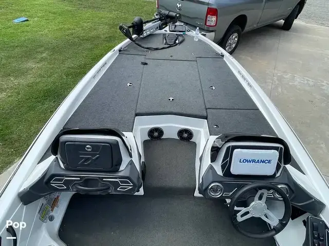 Skeeter Zx 225