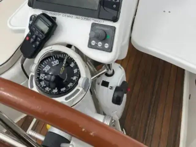 Beneteau Oceanis Clipper 373