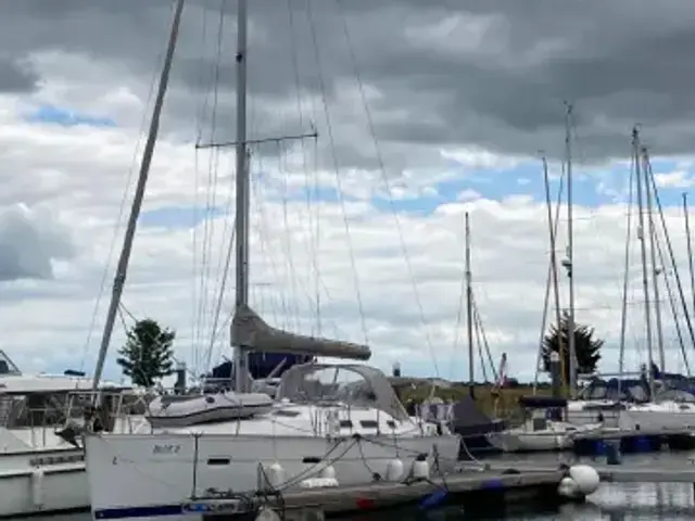 Beneteau Oceanis Clipper 373