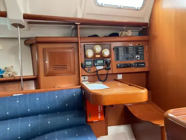 Beneteau Oceanis Clipper 373