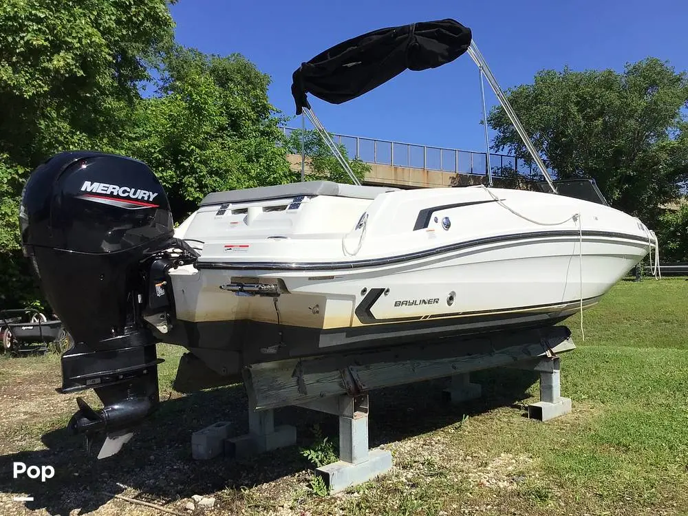 2023 Bayliner vr6