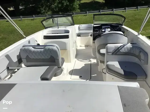 Bayliner Vr6