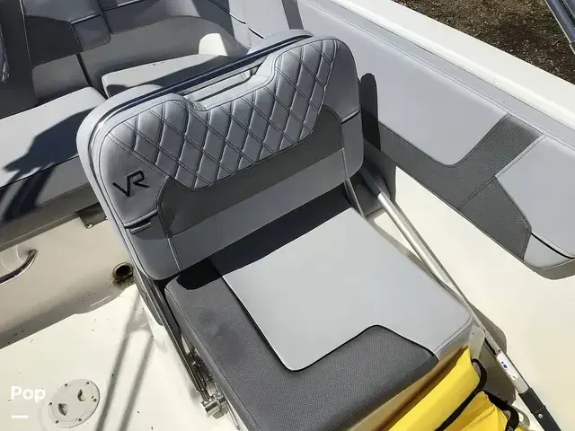 Bayliner Vr6