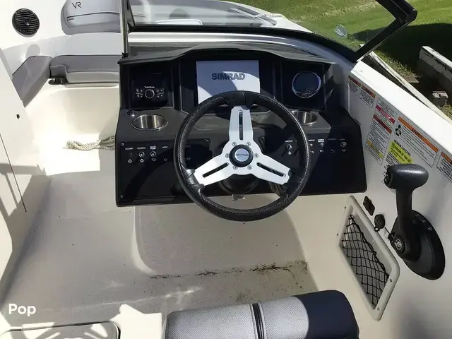 Bayliner Vr6