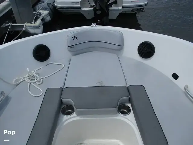 Bayliner Vr6