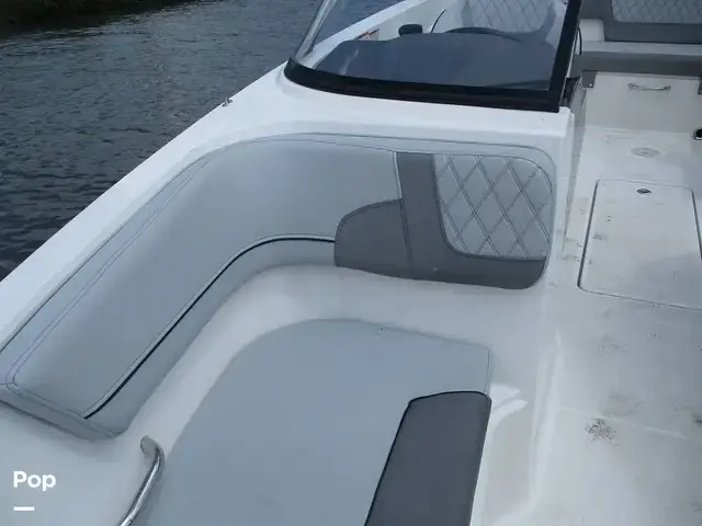 Bayliner Vr6