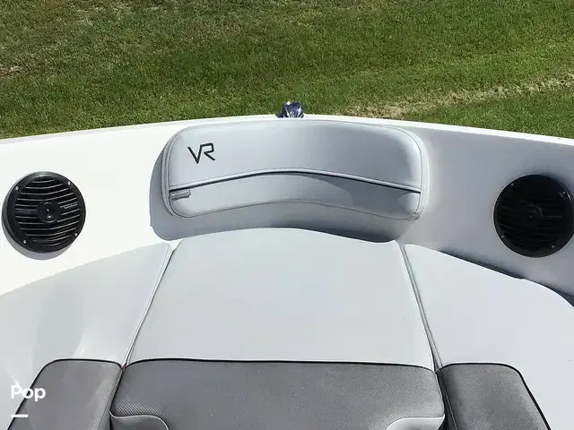 Bayliner Vr6