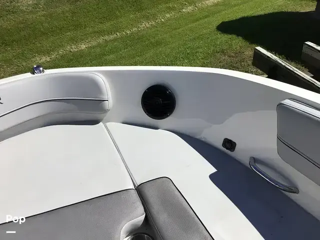 Bayliner Vr6