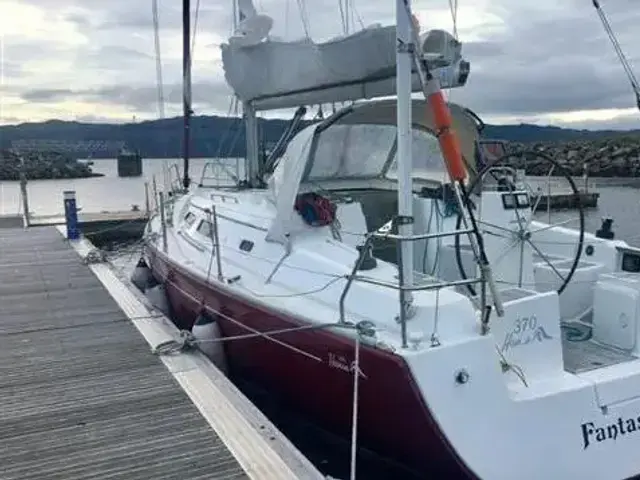 Hanse 370