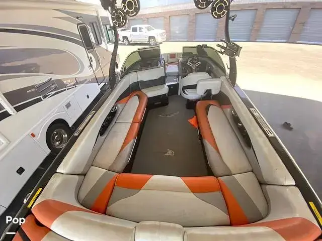 Centurion Boats Enzo SV244