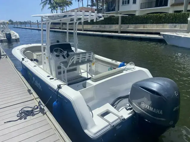 Sportsman Open 232 Center Console