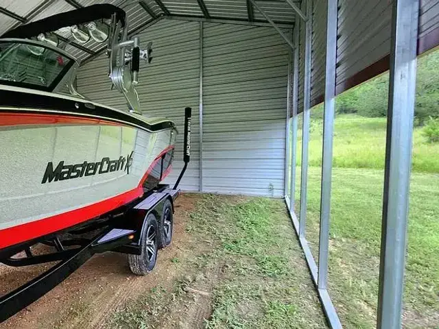 Mastercraft X23