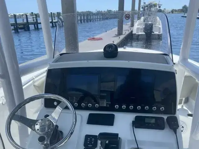 Sportsman Open 232 Center Console